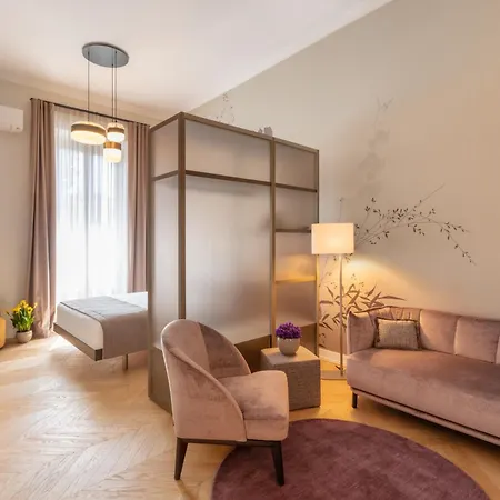 Deconcept House 4*
